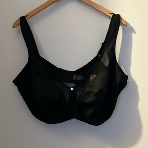 Black wireless unpadded bra